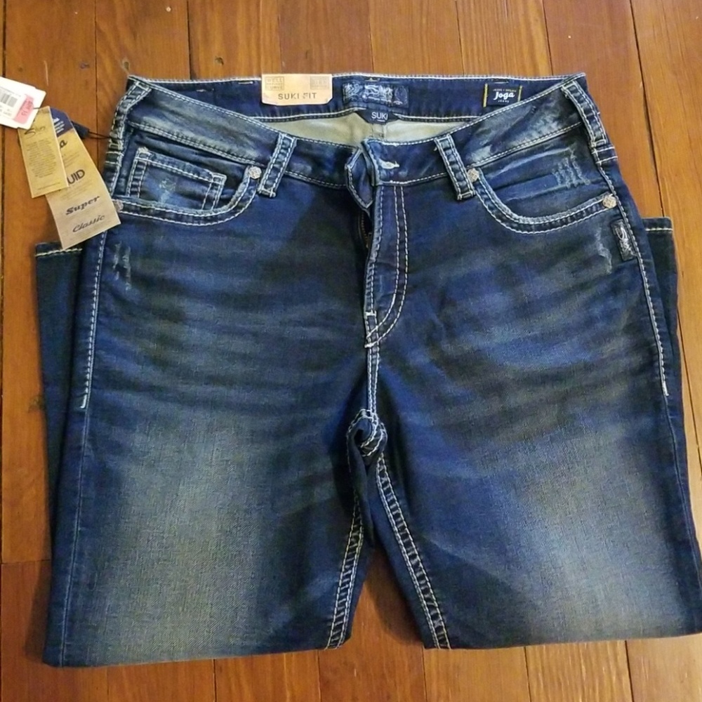 **Host Pick**NEW,  Joga Capri Jeans